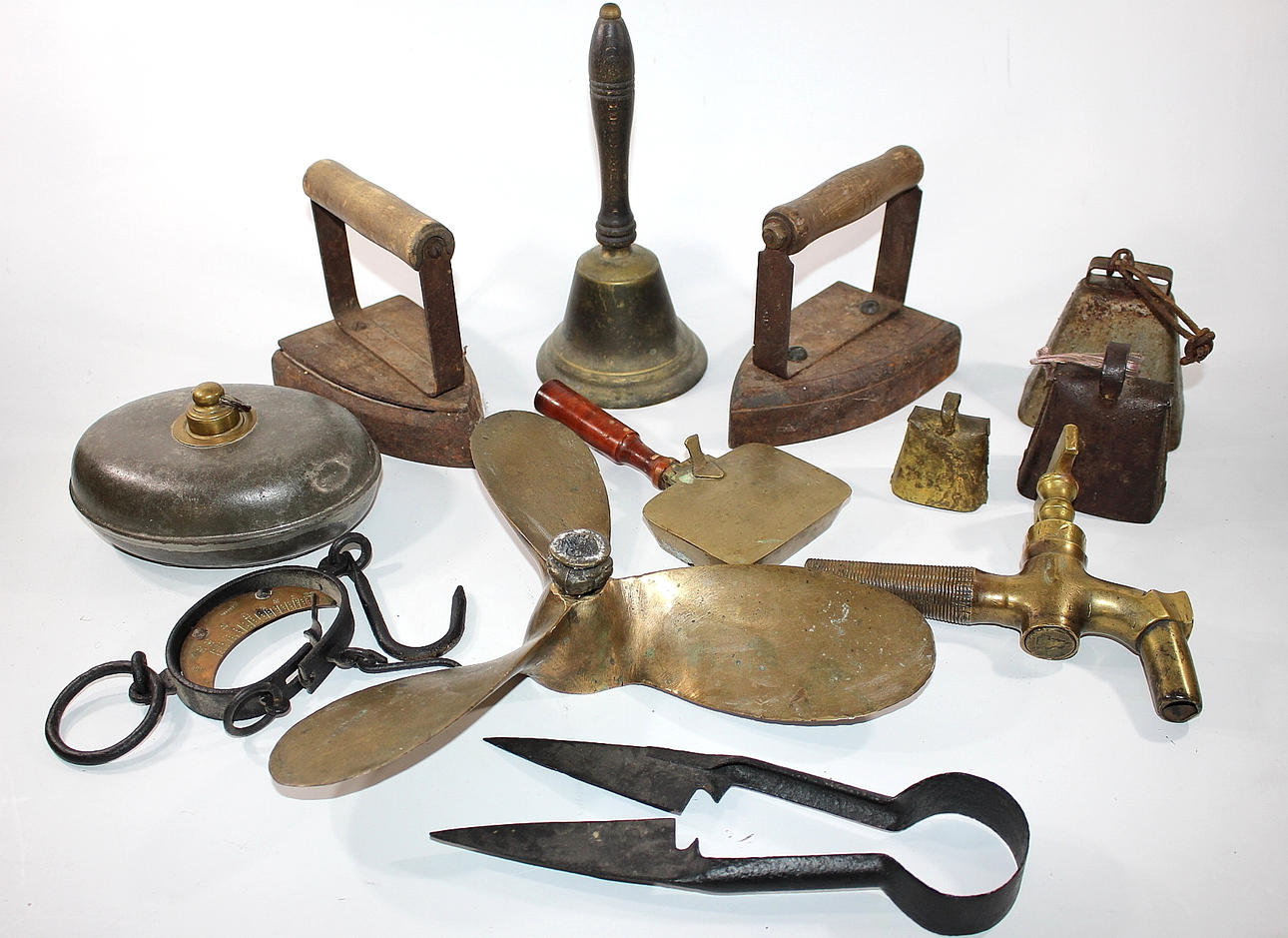 PARTI, allmoge och metall.