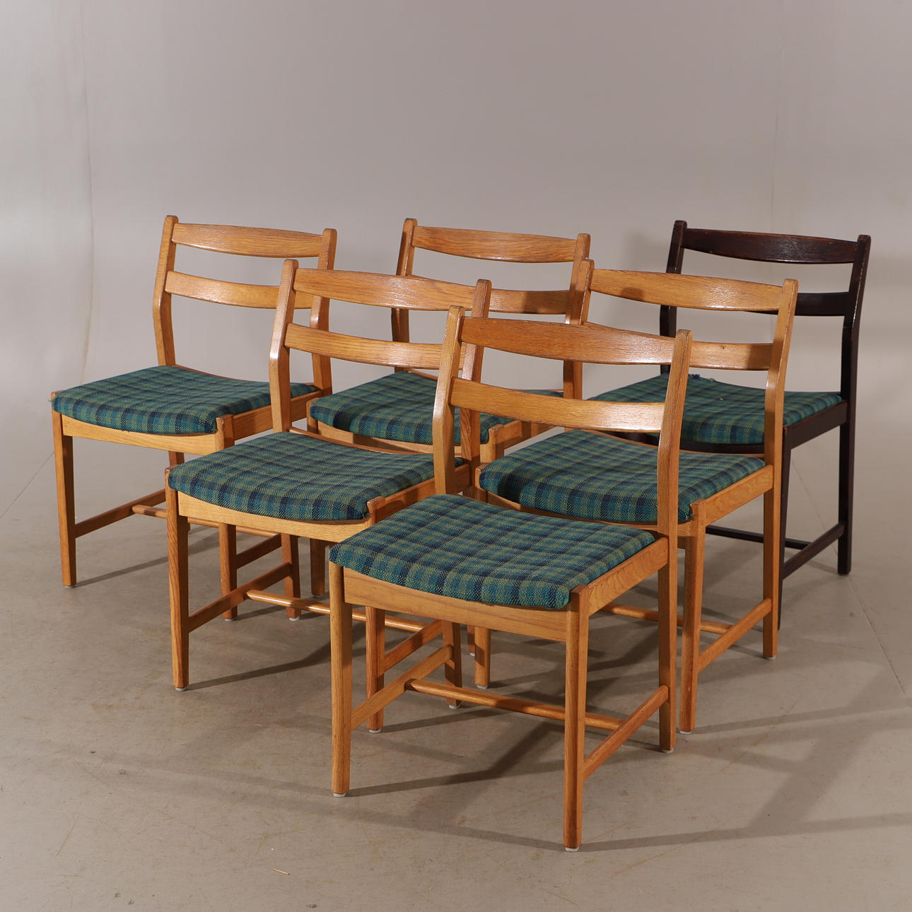 BENGT  RUDA. Stühle, 6 Stück, „Ulvö“, Eiche, IKEA.