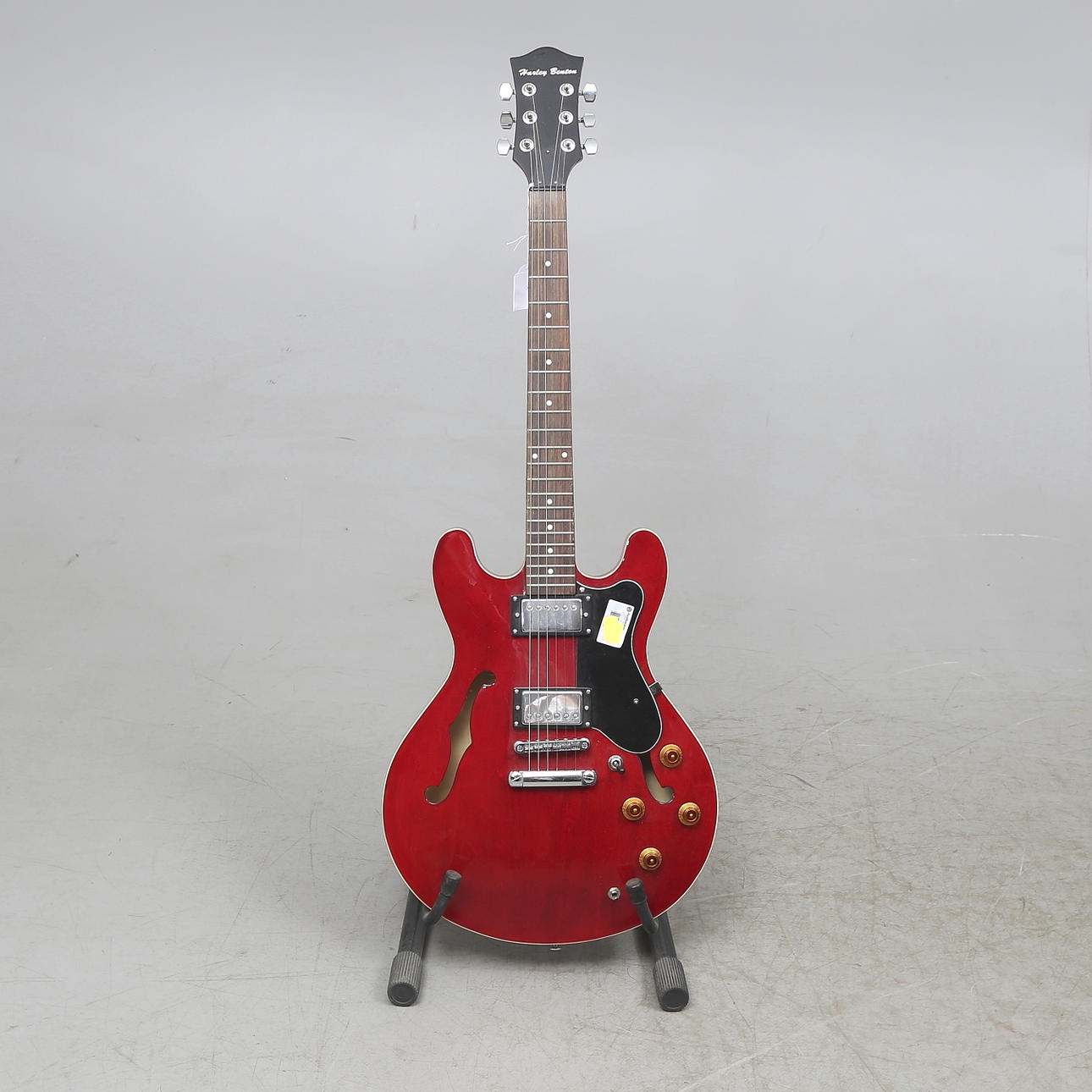 ELGITARR, Harley Benton.