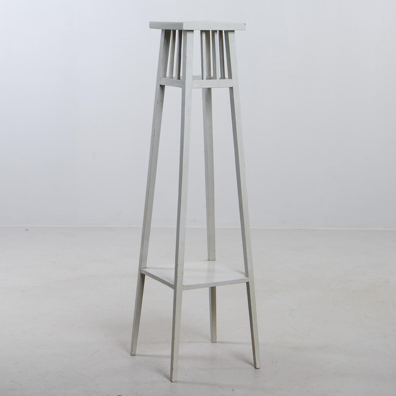 PEDESTAL, 20th century.