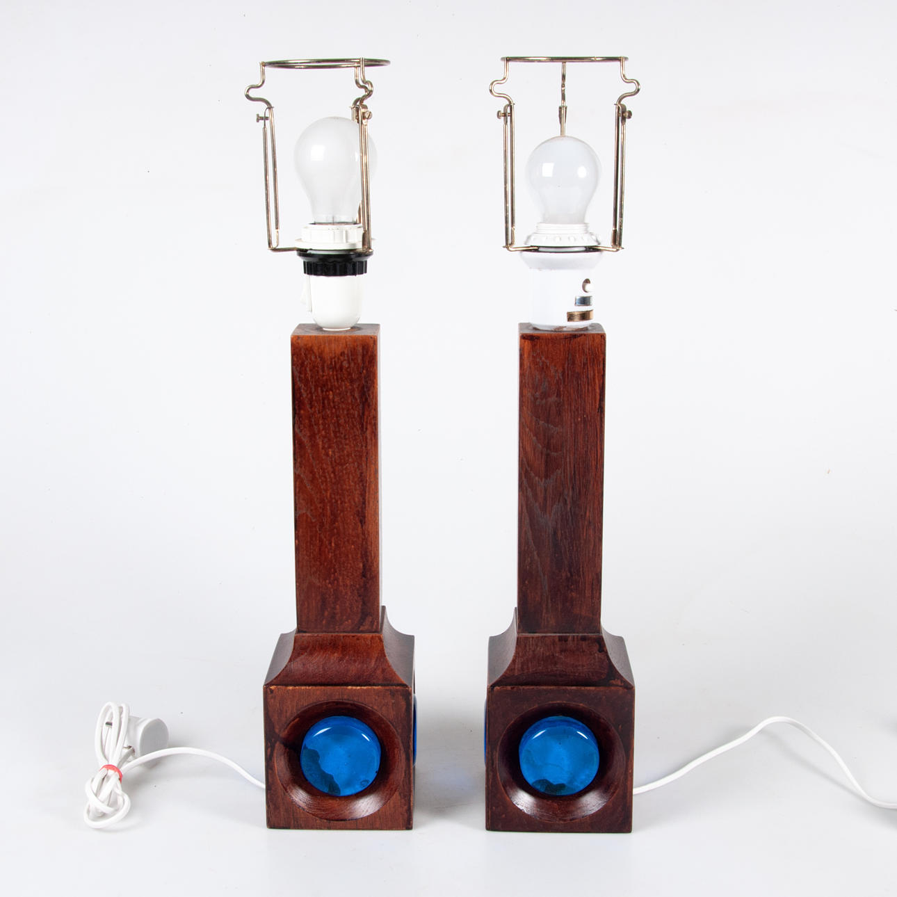 TRANÅS STILARMATUR, BORDSLAMPOR, ETT PAR.