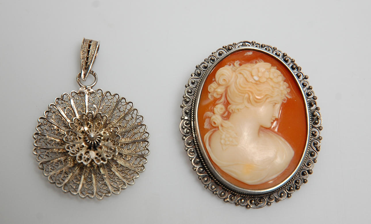 KAMÉ, HÄNGE, silver.