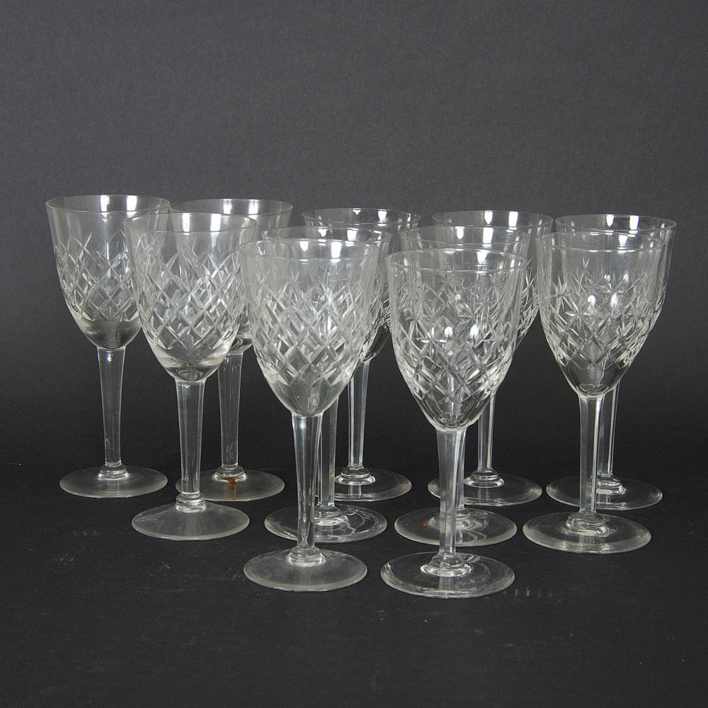 RÖDVINSGLAS, 7+4 stycken, rutslipad kristall.