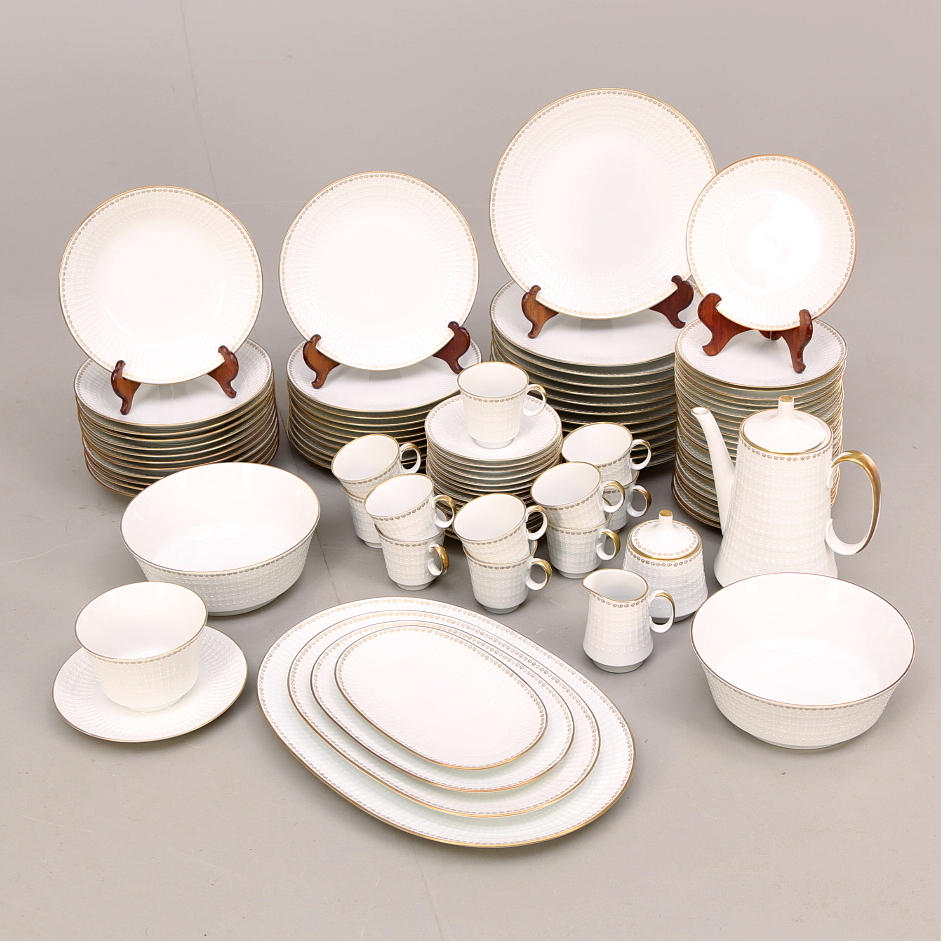 MAT- och KAFFESERVIS, 85 delar, porslin, Hackefors.
