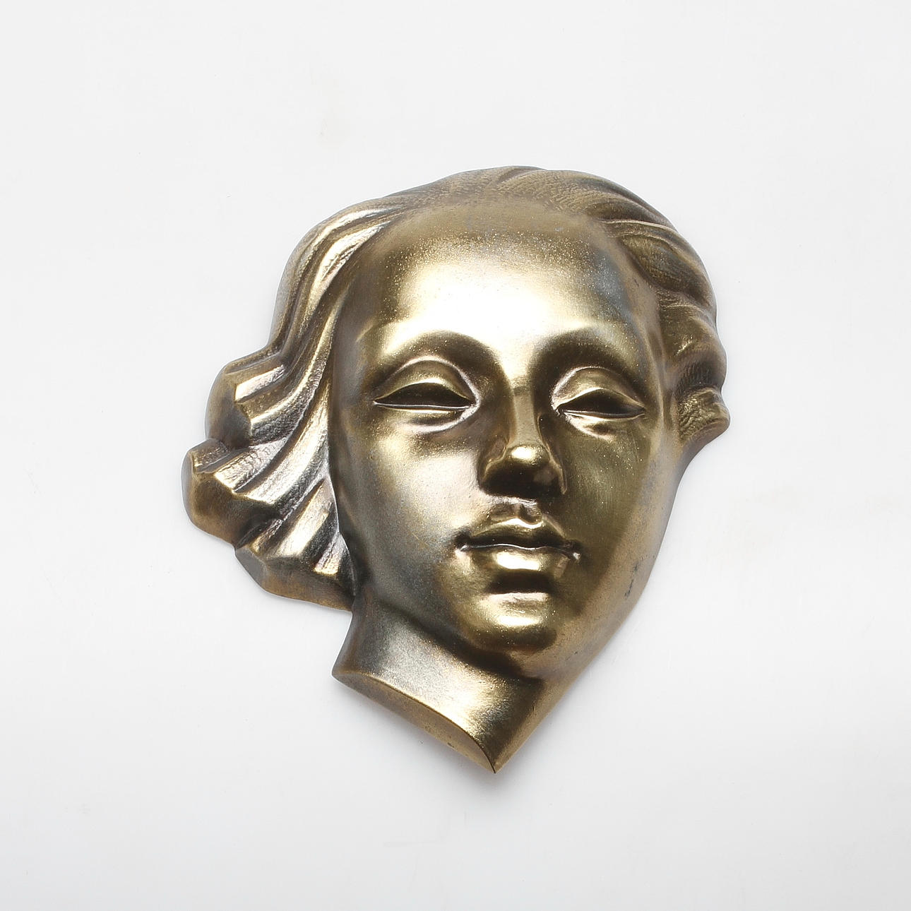 VÄGGMASK, bronspatinerad metall, Sverige, omkring 1900-talets mitt.