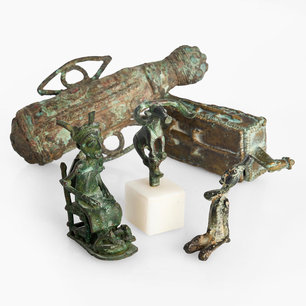 BRONSFÖREMÅL (5), väst-Afrika, Irak.