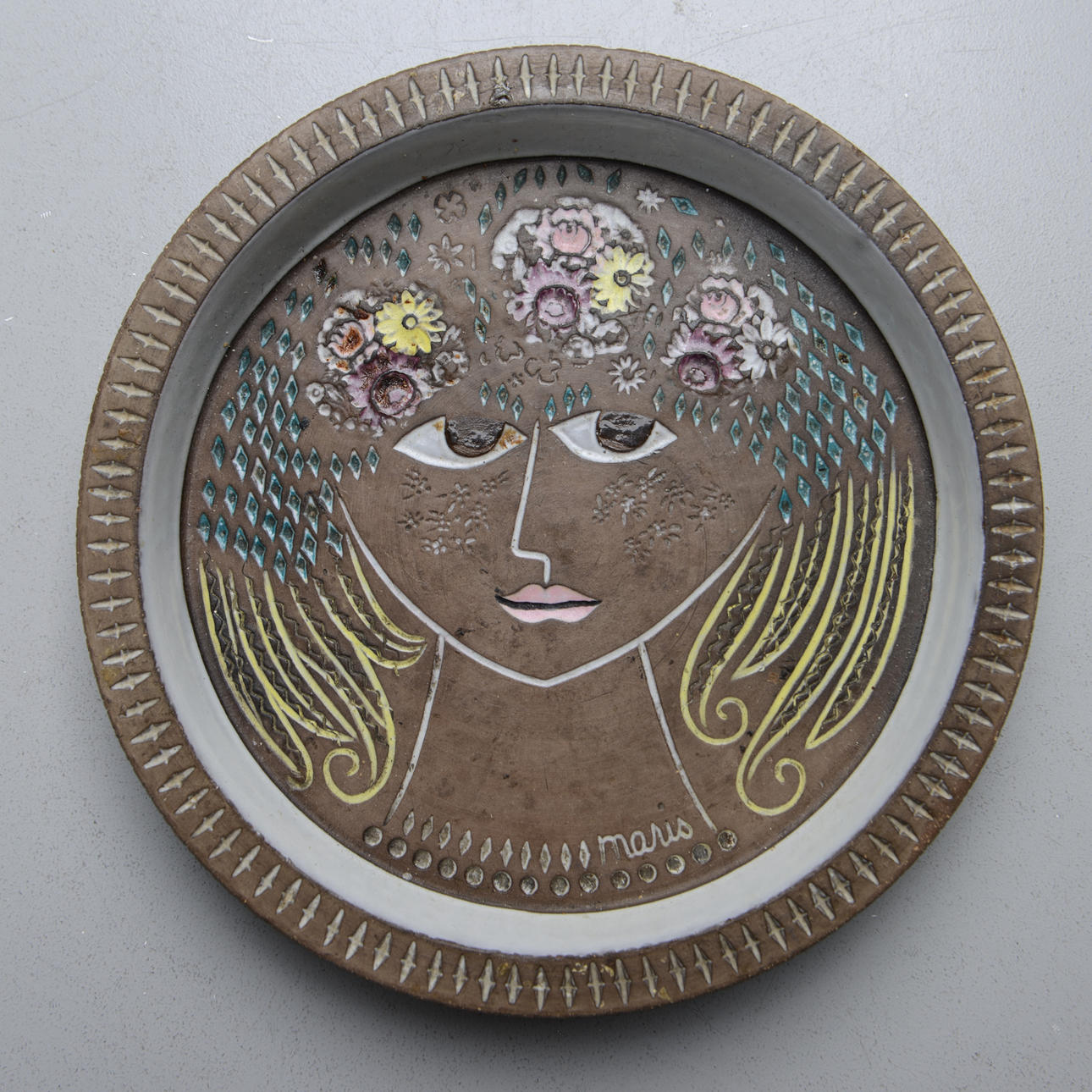 MARI SIMMULSON. Fedt, „Beata“, Uppsala Ekeby, 1964.