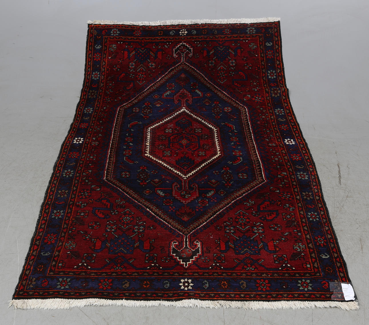TEPPICH, persisch, Hamadan, ca. 225 x 140 cm.