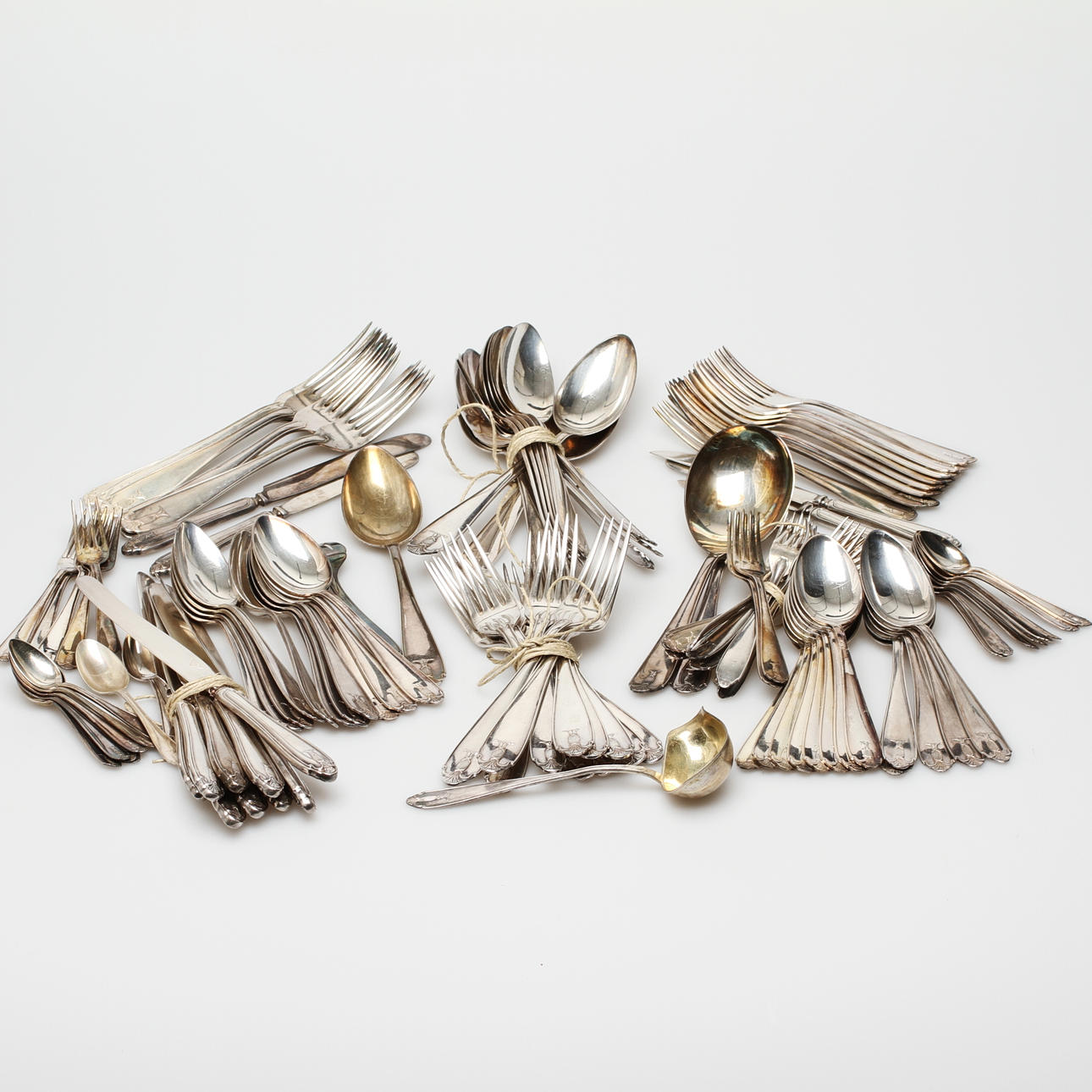 BESTICK, ca 112 delar, "Vasa", nysilver, 1900-tal.