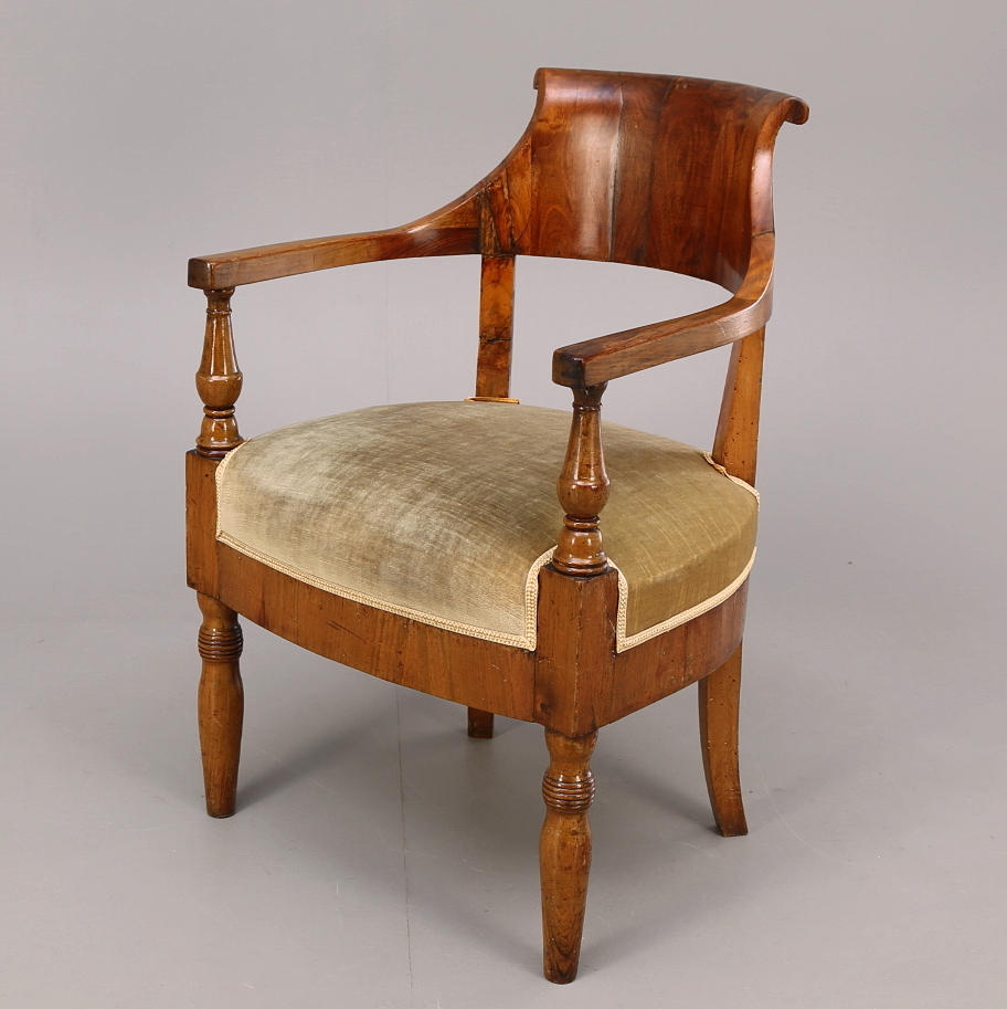 KARMSTOL Empir, 1800-talets första hälft.