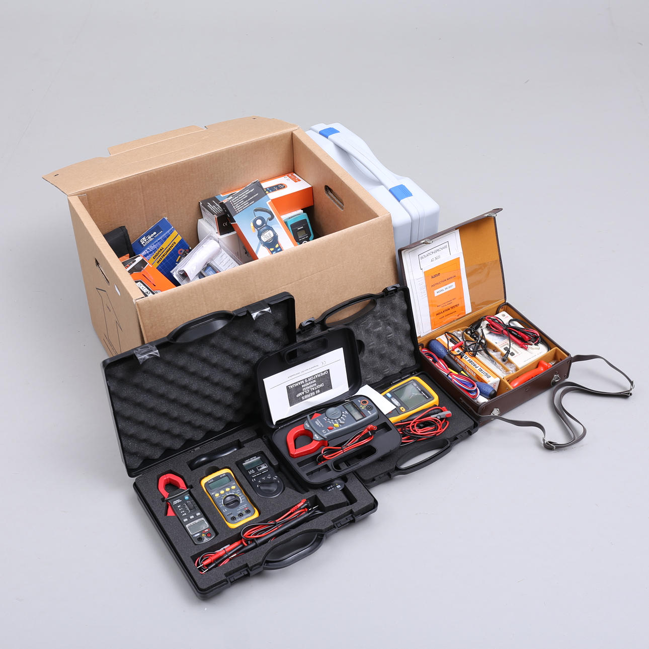 DIGITAL MEASURING INSTRUMENTS, mixed models and brands.