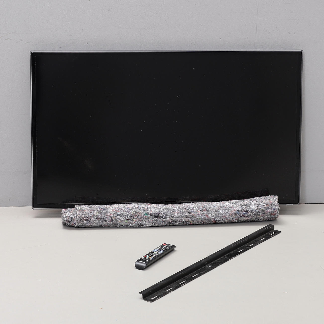 SMART LED TV, Samsung, 48 tum.