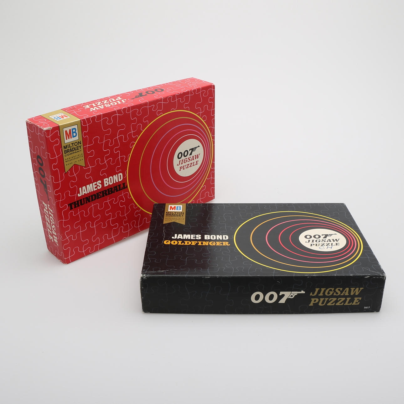 PUSSEL, 2 st, James Bond, Milton Bradley Company, 1960-tal.