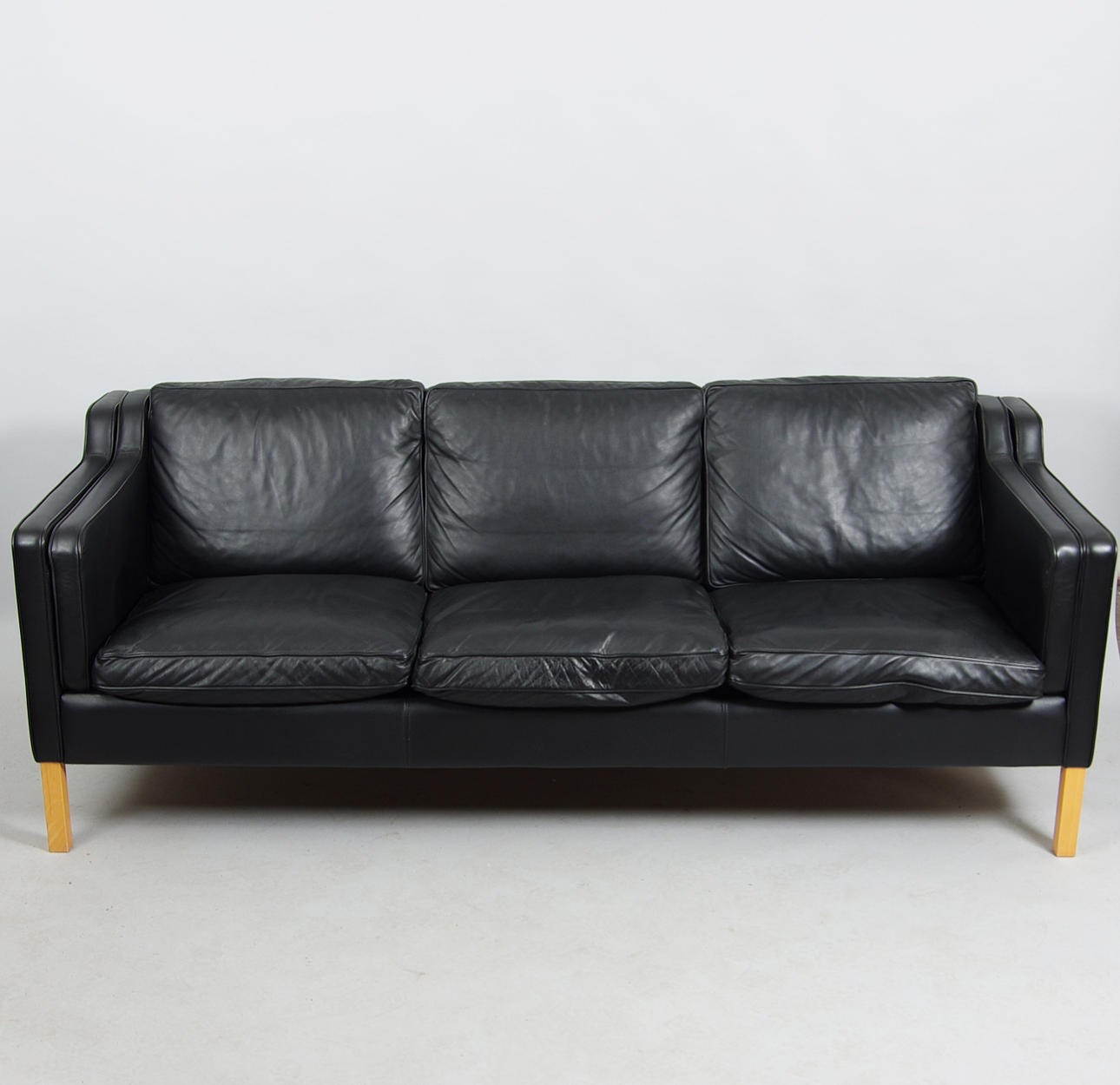 SOFFA, Stouby, svart läder.