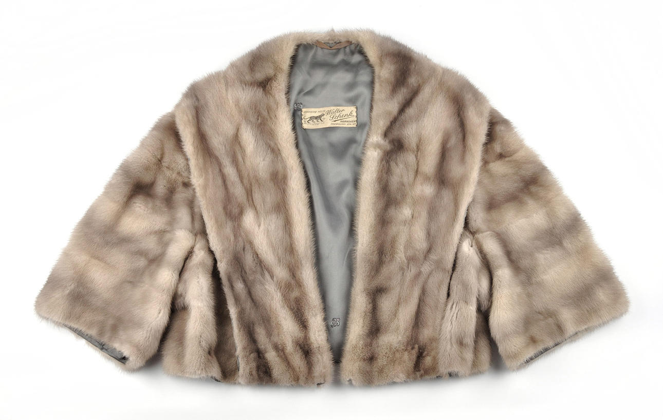 SILBER-NERZ BOLERO. Äkta mink, silverblå, stol/skuldra bolero.