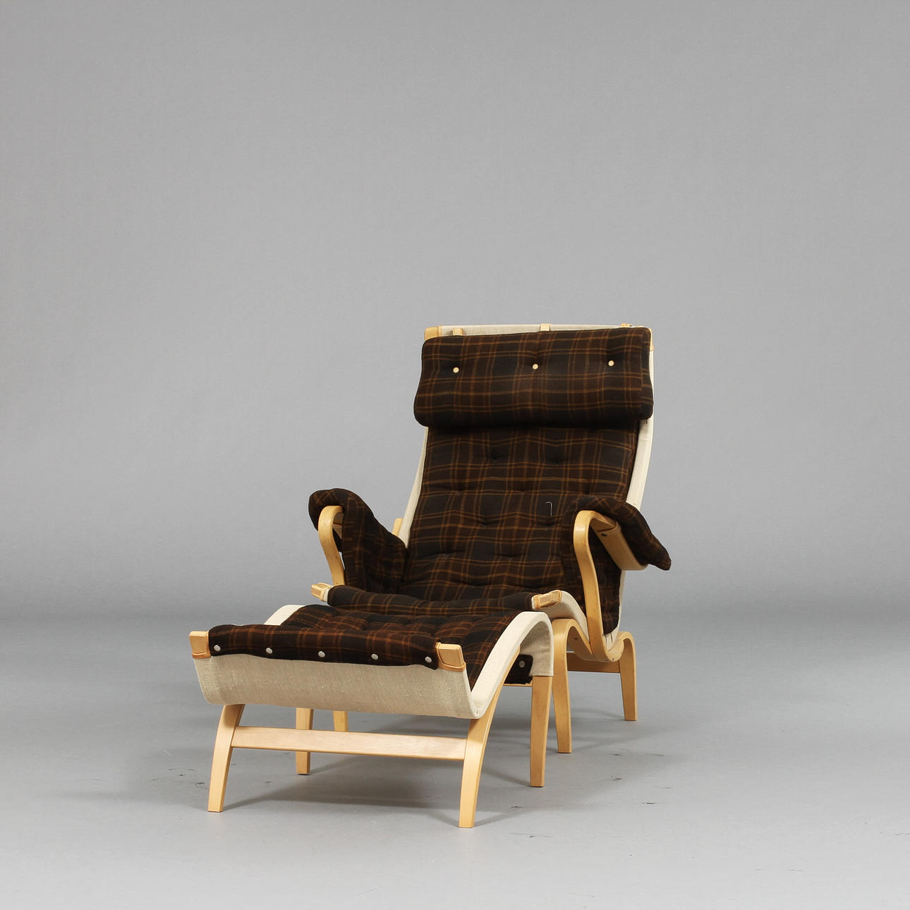 FÅTÖLJ med FOTPALL, "Pernilla", Bruno Mathsson för Dux.