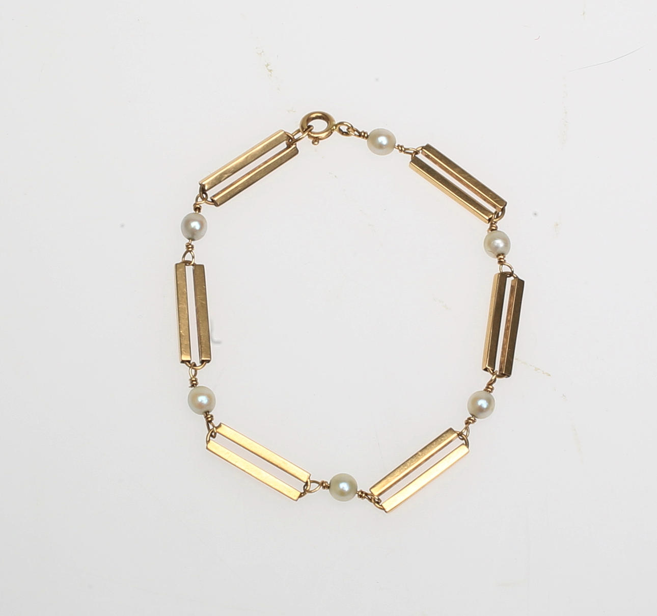 ARMBAND, 18 k, med odlade pärlor.