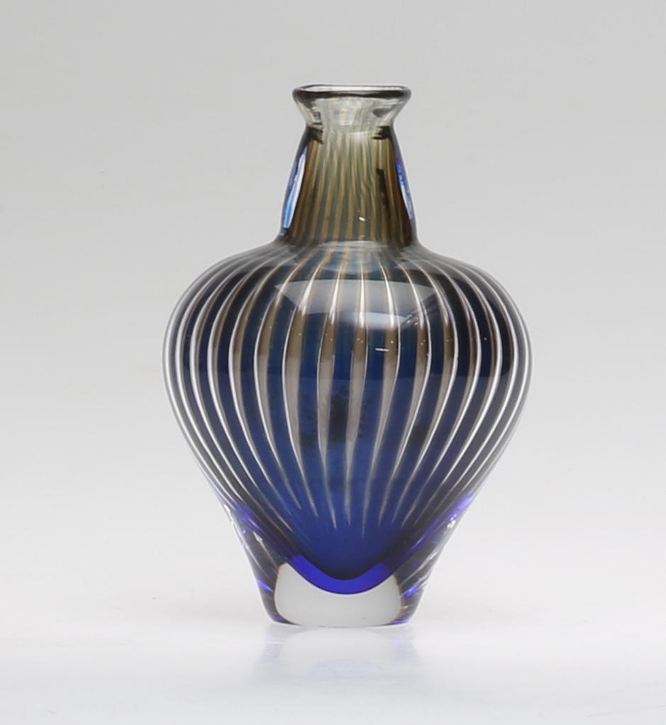 EDVIN ÖHRSTRÖM. Konstglas, vas, "Ariel", Orrefors, signerad, 1966.