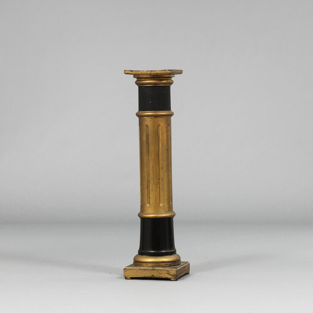 PIEDESTAL, 18/1900-tal, kolonnformad.