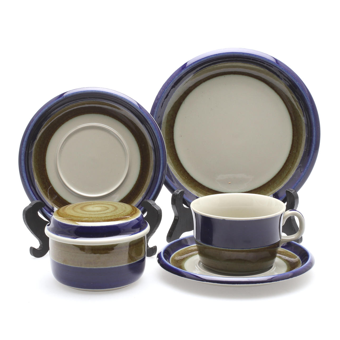 TESERVIS, ca 36 delar, stengods, "Elisabeth", Rörstrand, 1900-talets andra hälft.