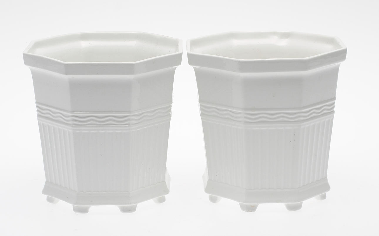 YTTERFODER, ett par, Prins Eugens Waldemarsudde, Gustavsberg.