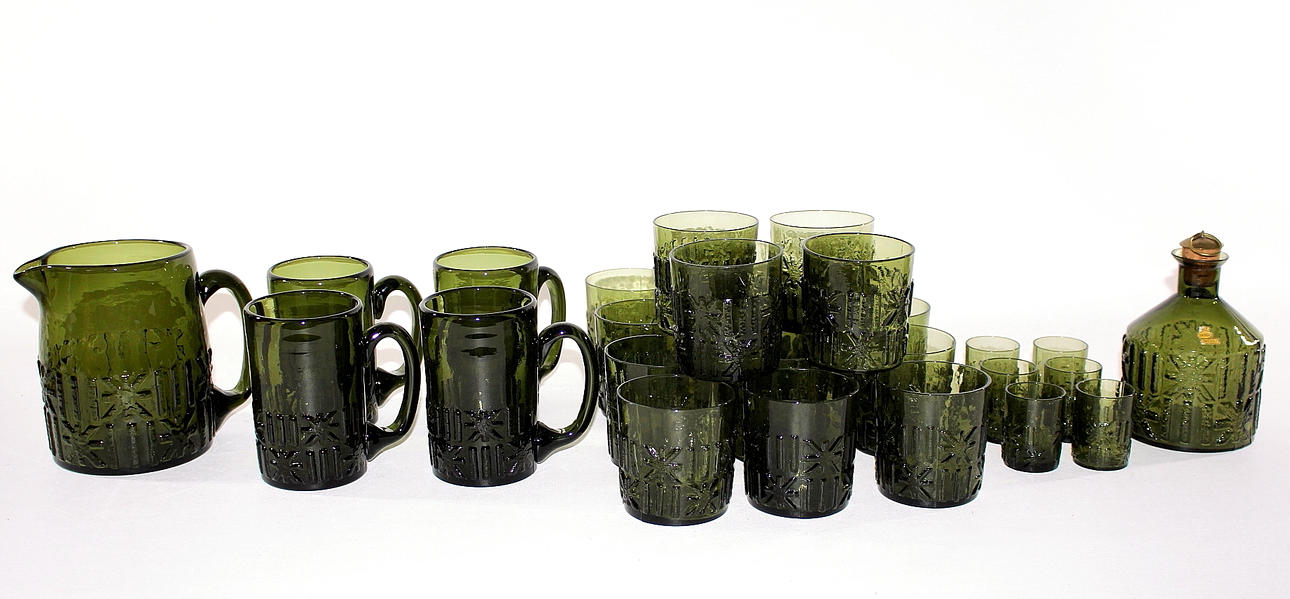 GLAS, BRINGARE, KARAFF, 28 delar, Lars Hellsten, Skruf.