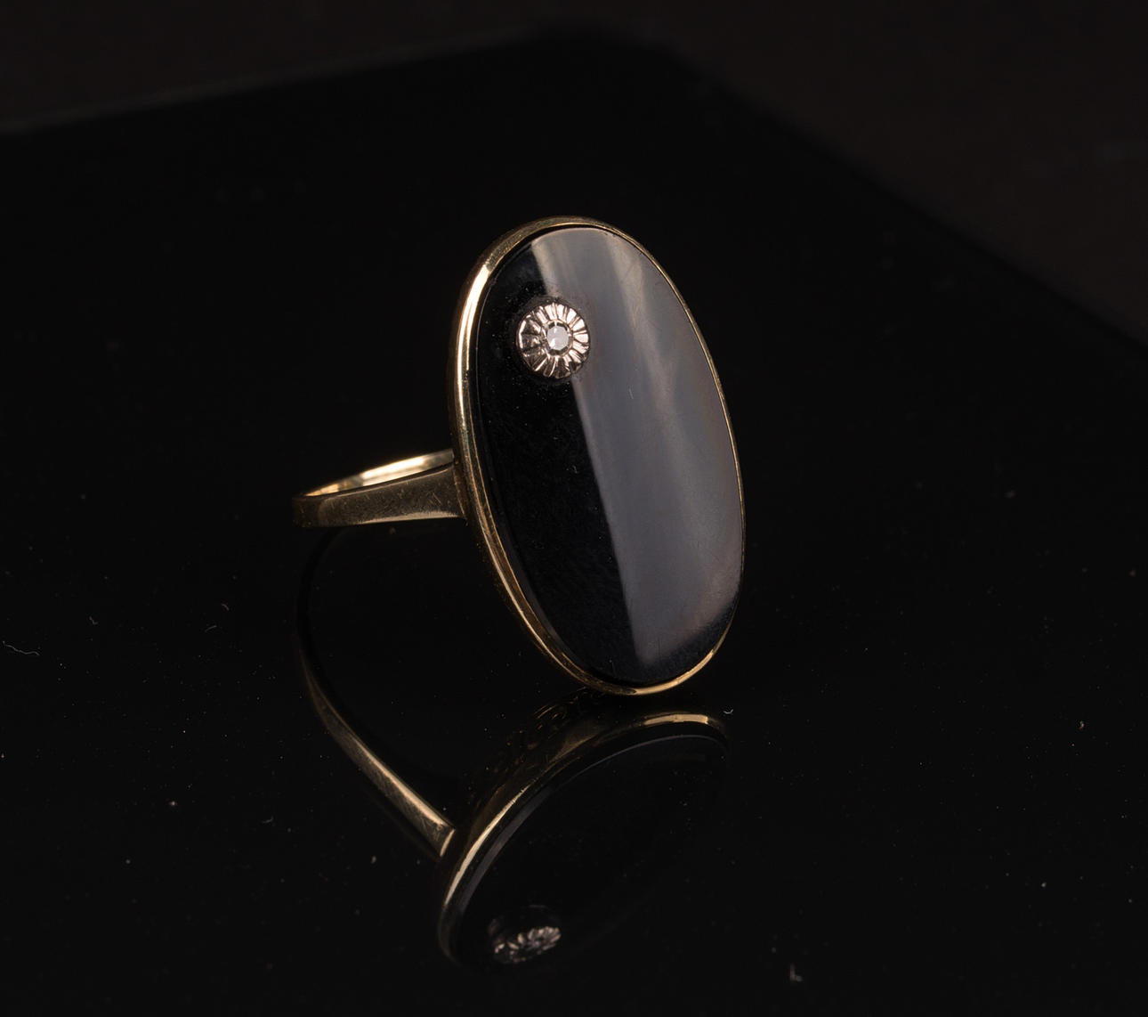 KVINNORS RING.