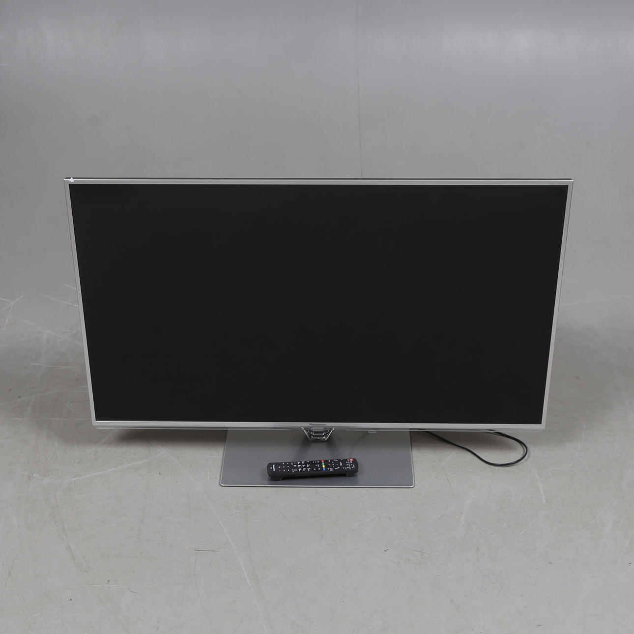 LCD TV, 47", Panasonic TX-L47ET60Y.