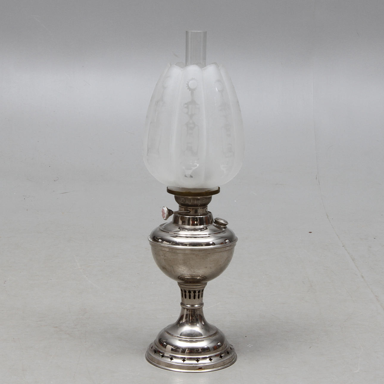 BORDSFOTOGENLAMPA, metall och glas, 1900-tal.