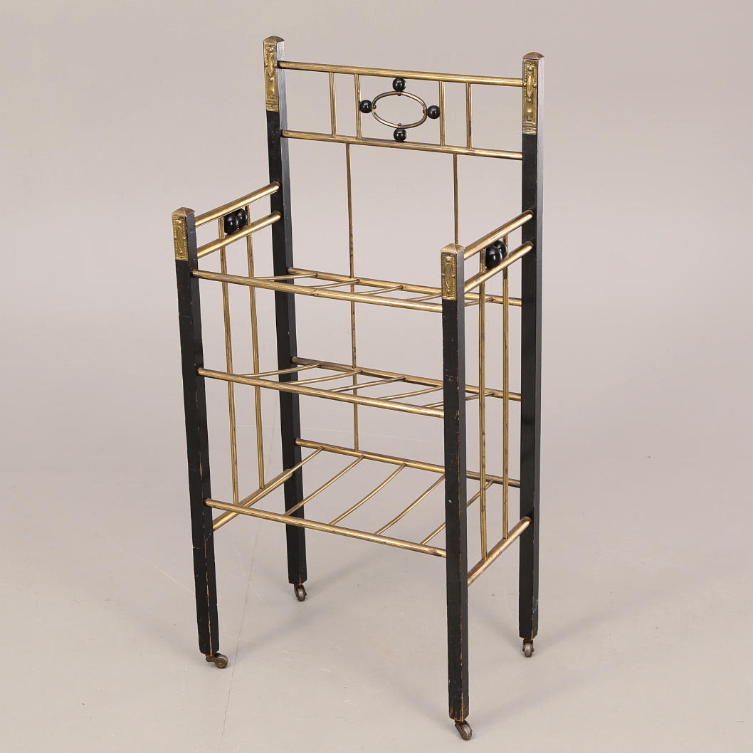 NOTSTÄLL/tidningsställ, mässing, trä, 1900-talets första hälft.