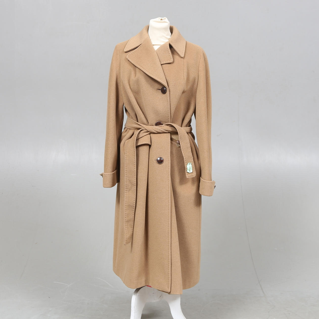 Camel hair and wool coat, Larella.