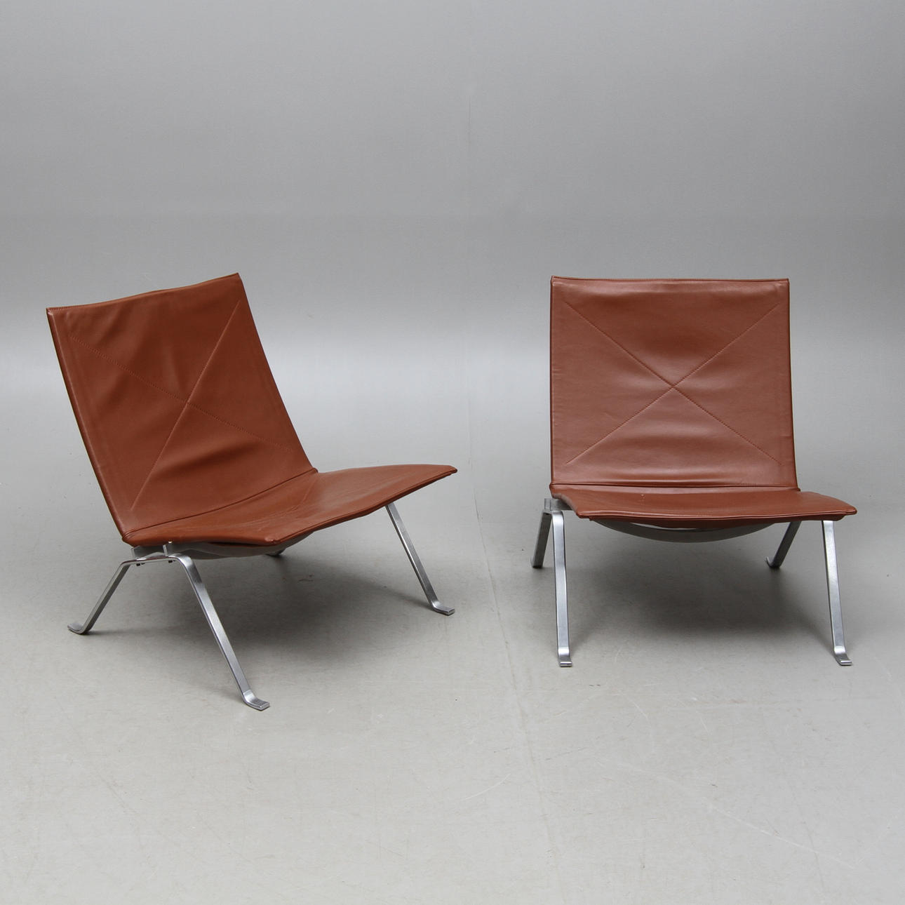 FÅTÖLJER 1 par, "PK22", Poul Kjaerholm för E. Kold Christensen, Danmark.