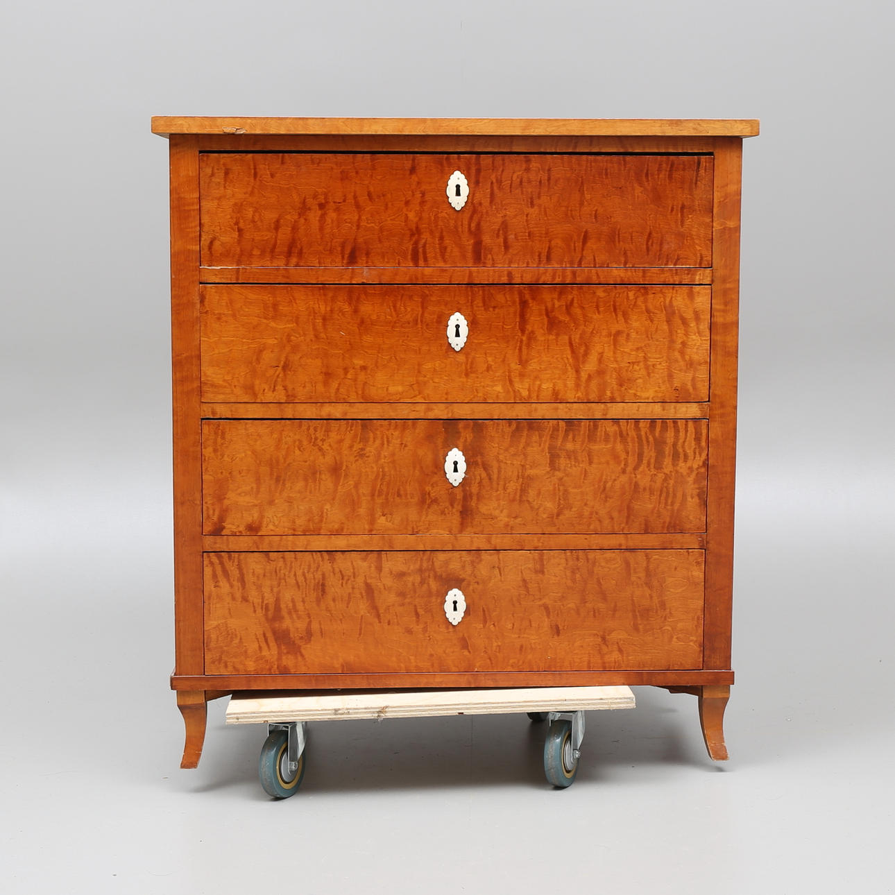 BYRÅ, 1800/1900-tal, topplådan med lådinsats.