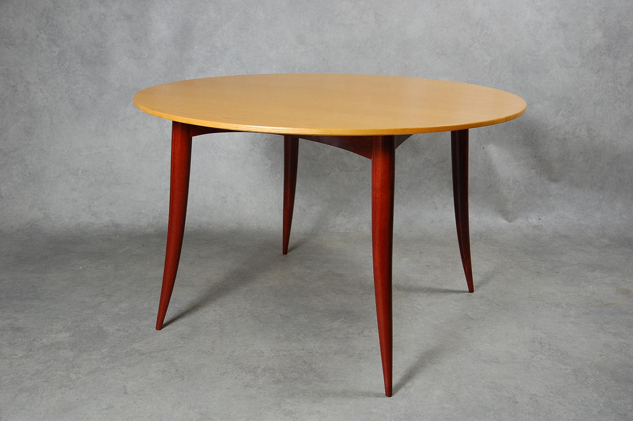 BORD, Italiensk Design, 1980-tal.