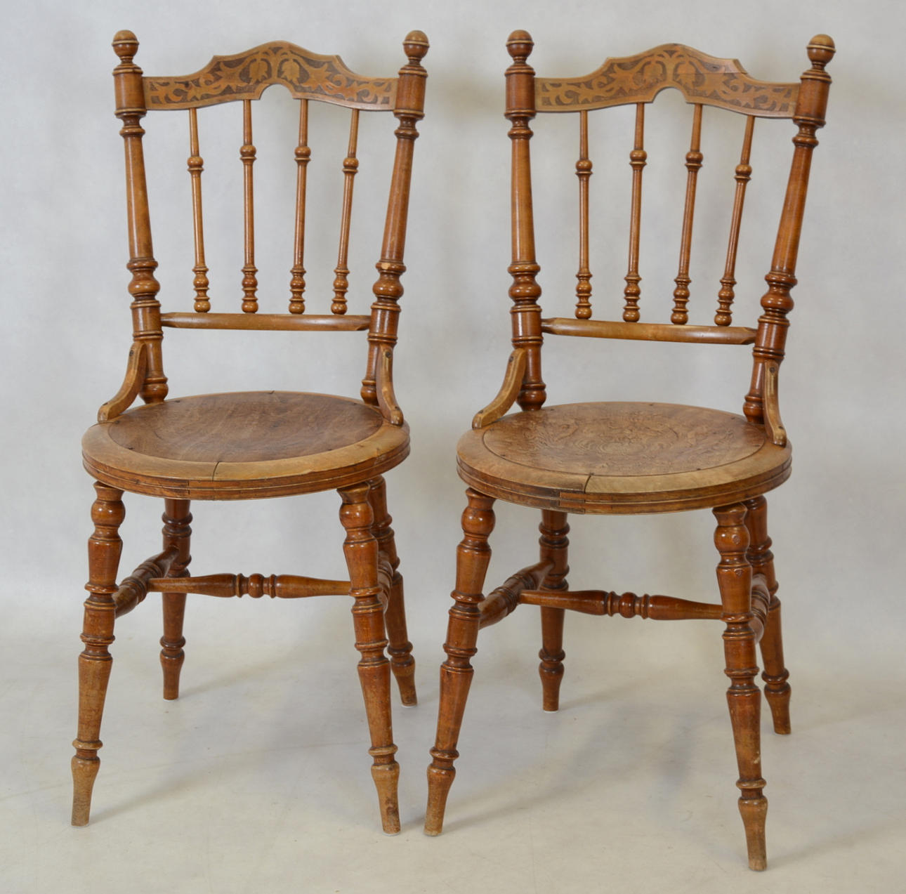 PINNSTOLAR, ett par, 1900-tal.