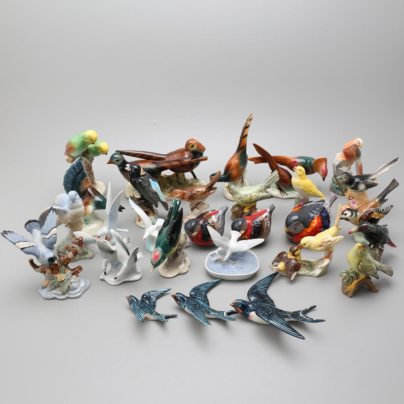 FIGURINER, 28 st, porslin, fåglar, bl.a Hummel, Hollohaza.