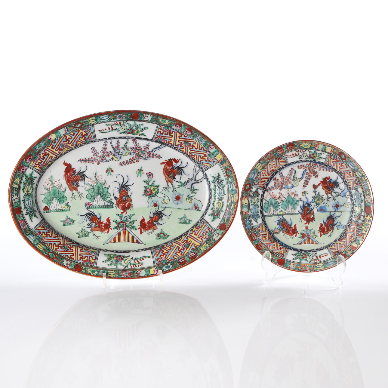 SERVIERPLATTE UND TELLER.