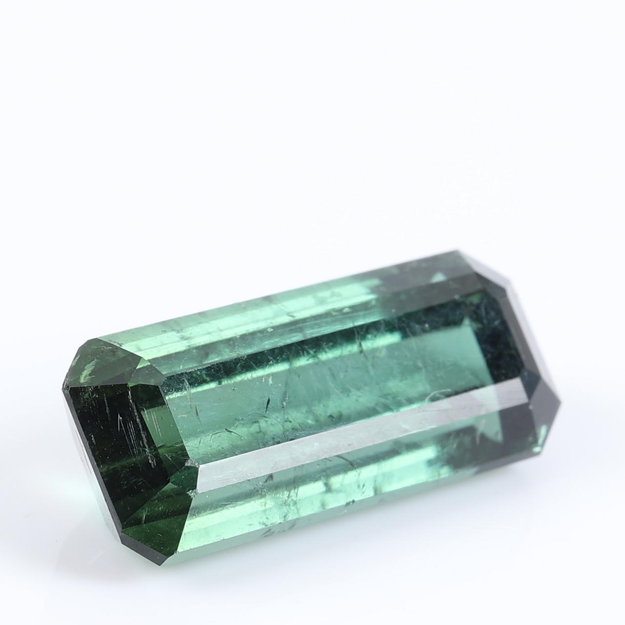 TURMALIINI, 7.78 ct.