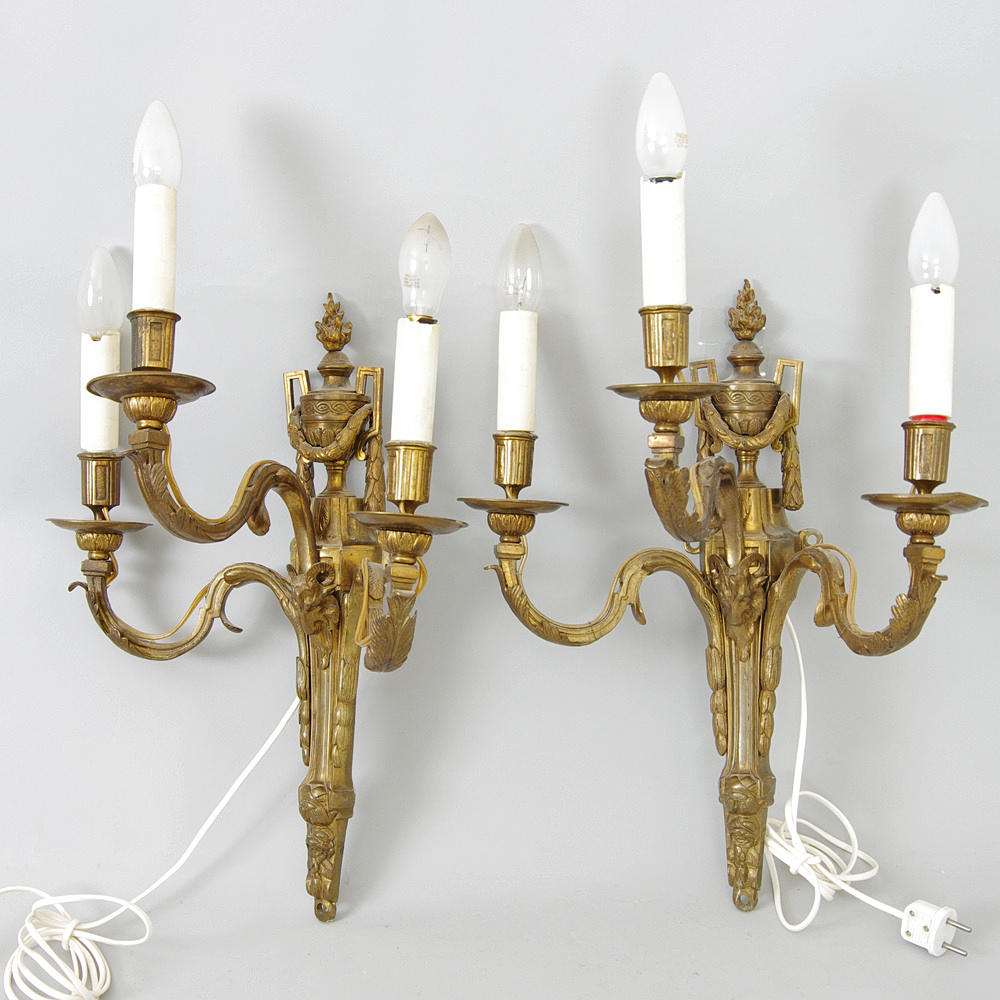 VÄGGLAMPETTER, 1 par, brons, Gustaviansk stil.