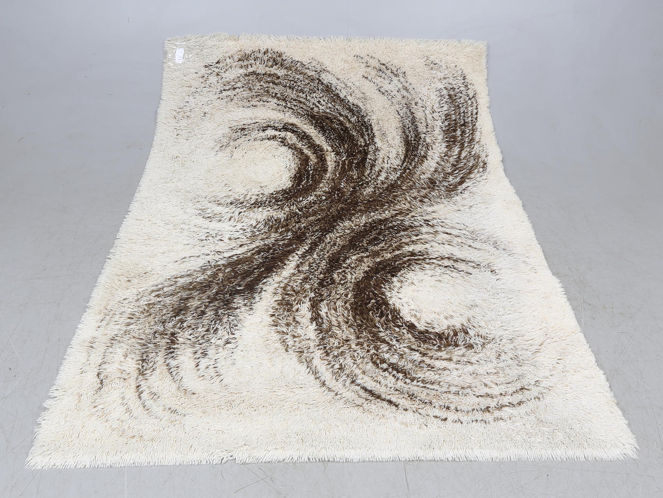 MATTA, ryateknik, 1900-tal, 230 x 170 cm.