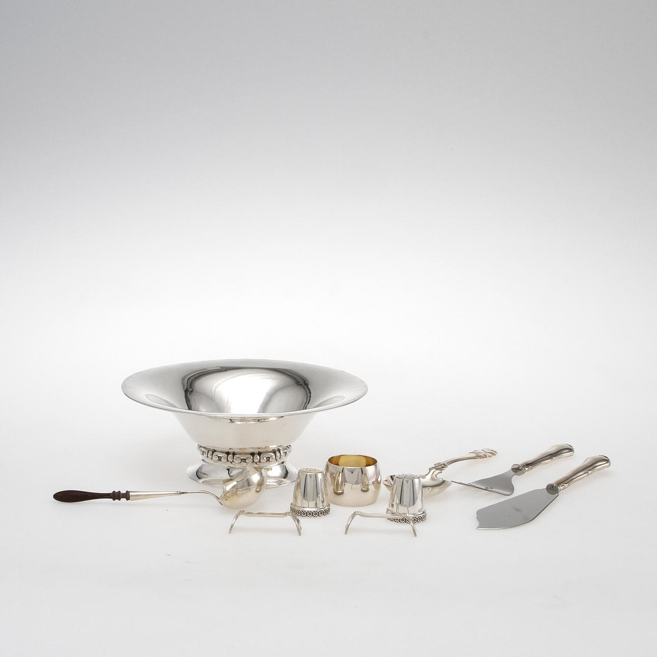 SILVER, 10 delar, totalvikt ca 520 gram.