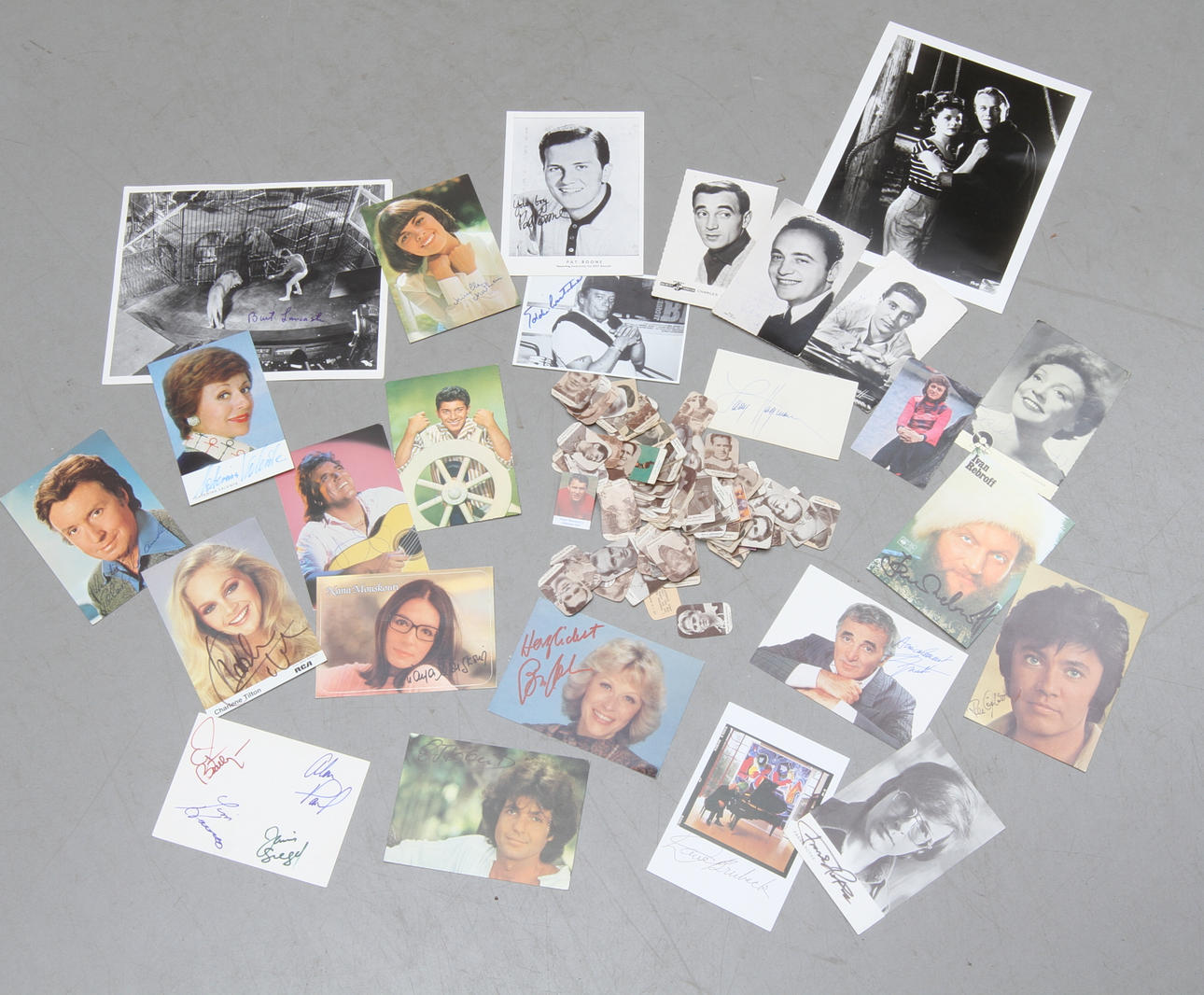 PARTI AUTOGRAFER och ALFABILDER.