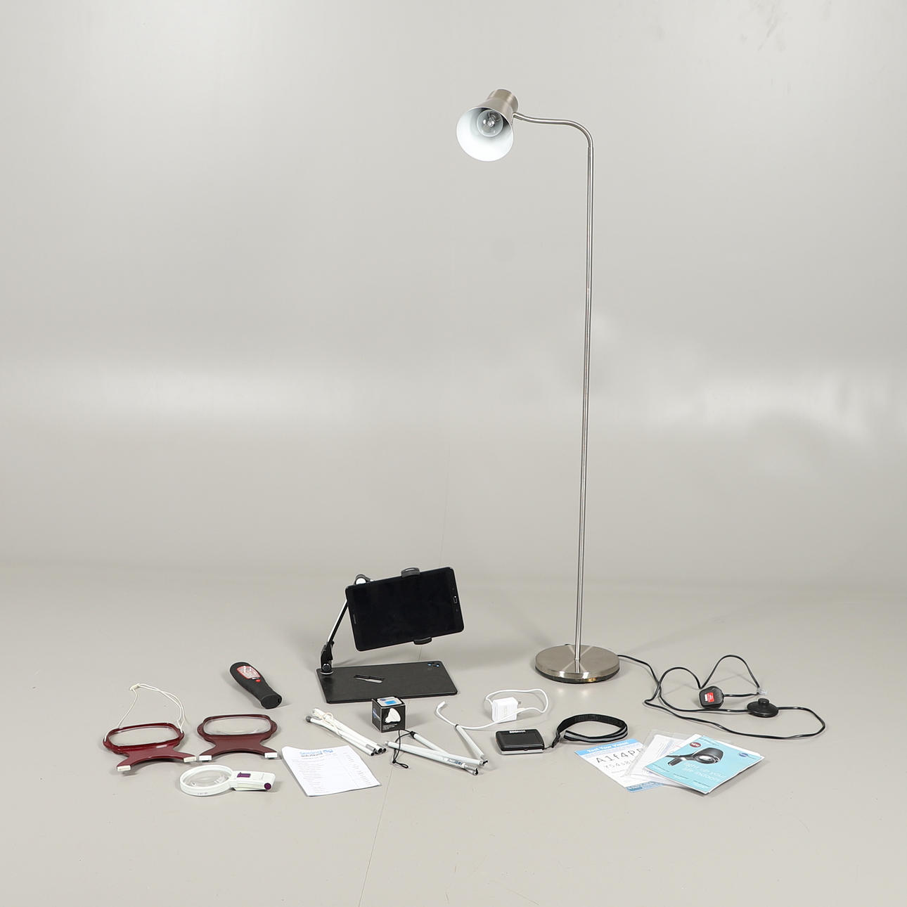 A SERIOUS READERS SEEING LIGHT.