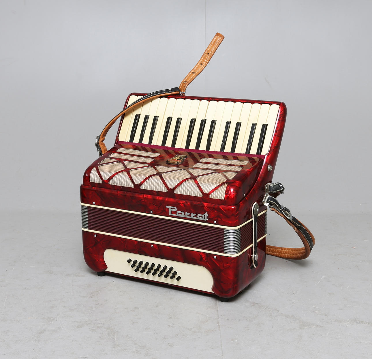 DRAGSPEL, Parrot, 1900-tal.