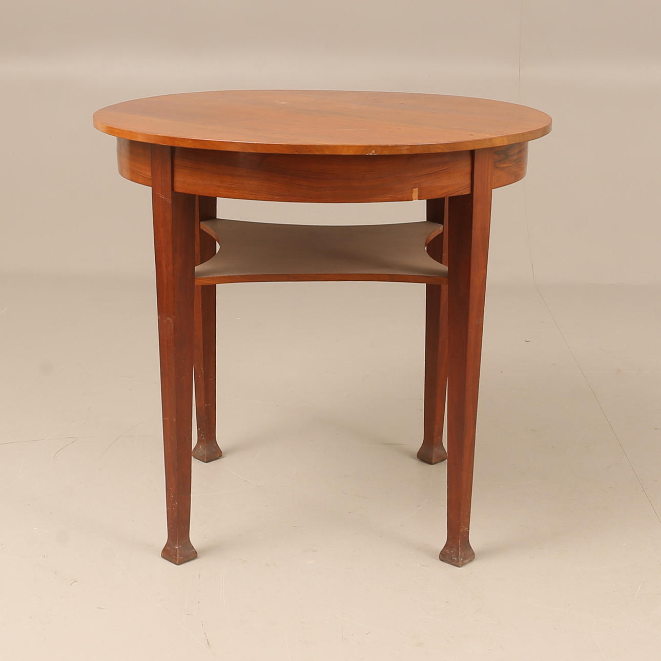 An early 20th century coffee table.