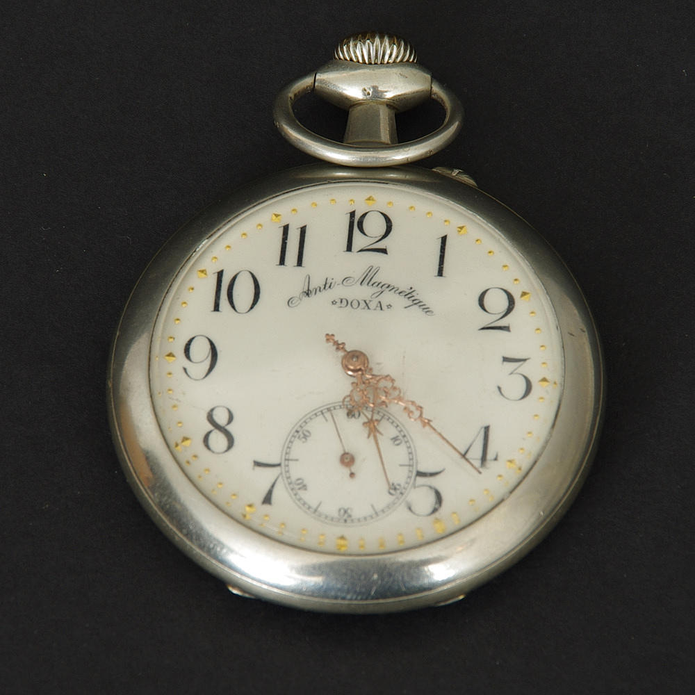 FICKUR, Doxa, vitmetall.