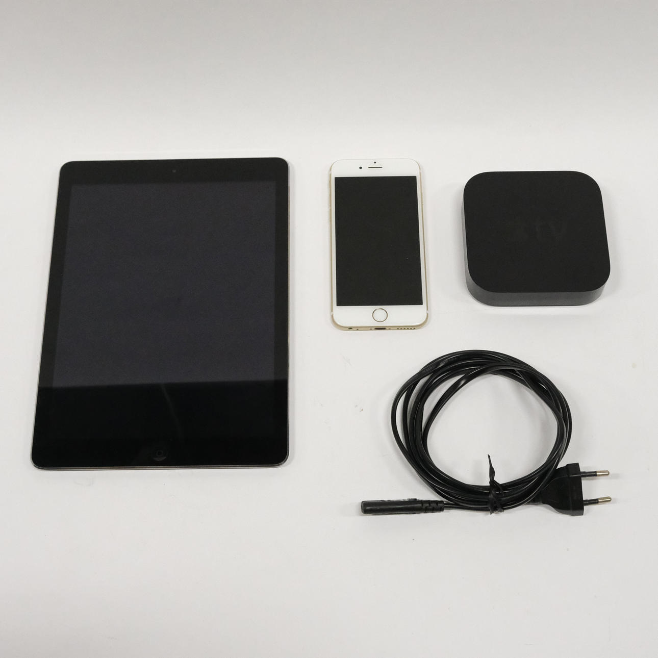 IPAD, IPHONE SAMT APPLE-TV.