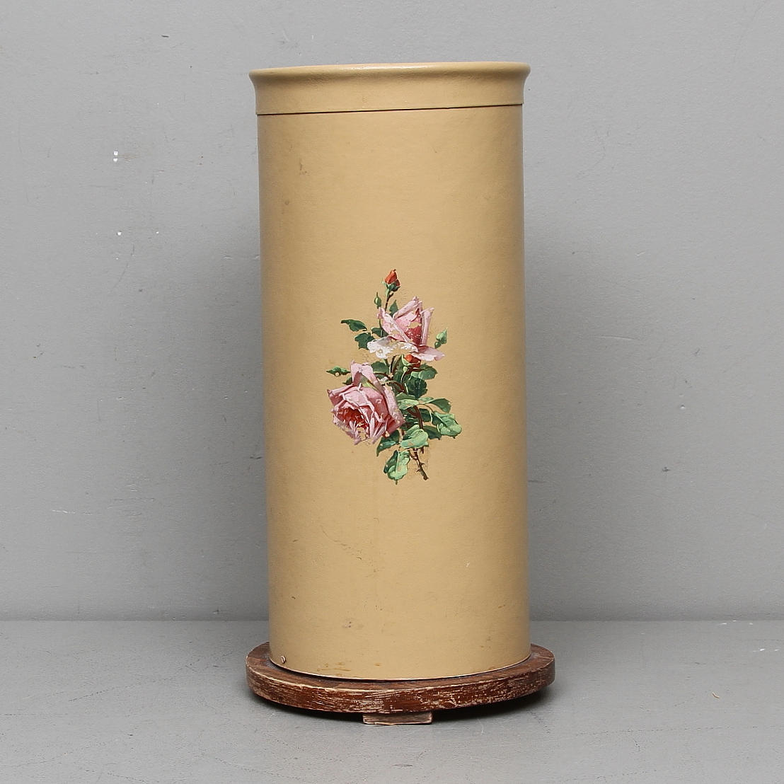 PARAPLYSTÄLL, 1900-tal.