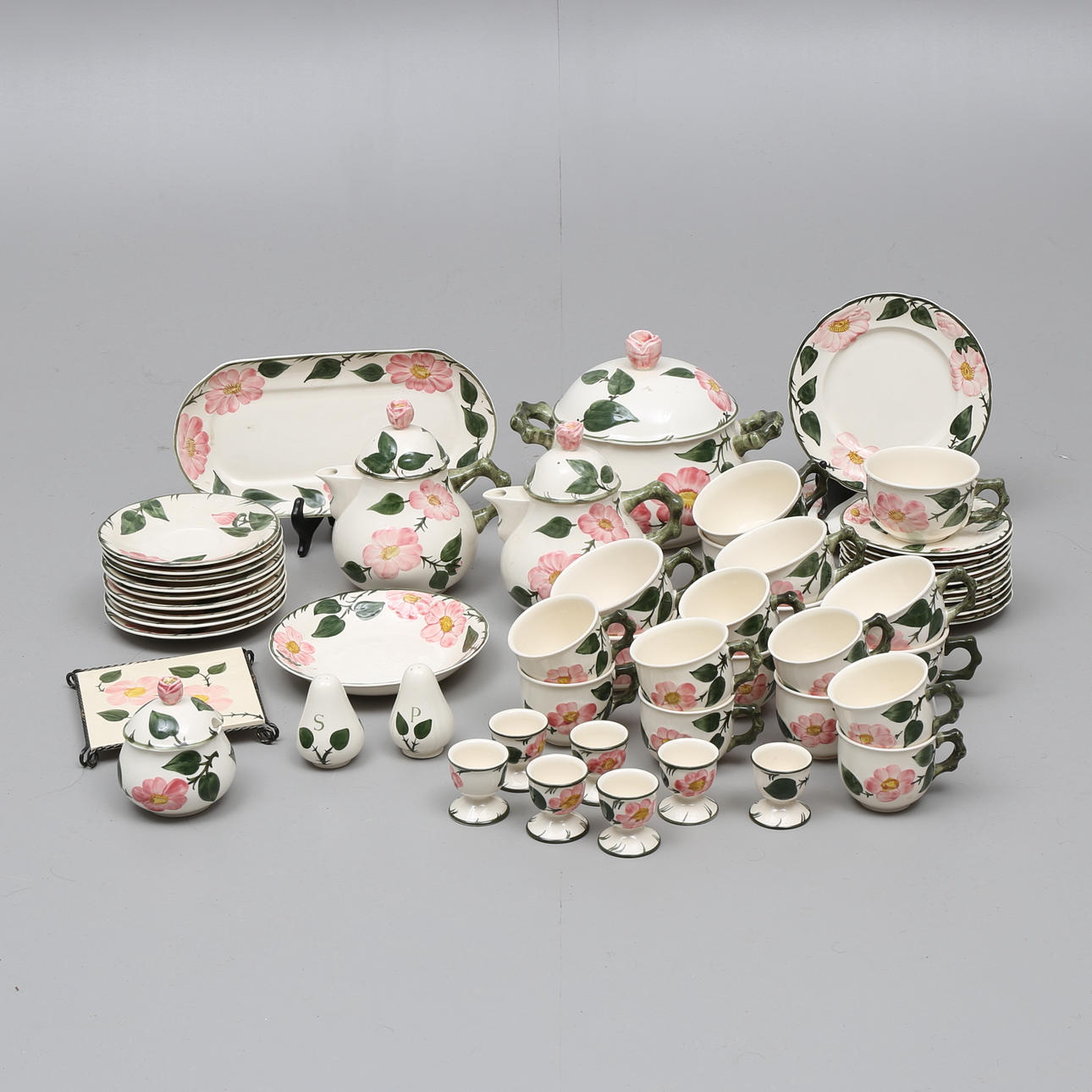 SERVISDELAR, 56 st, "Wild-Rose", Villeroy & Boch, Tyskland.