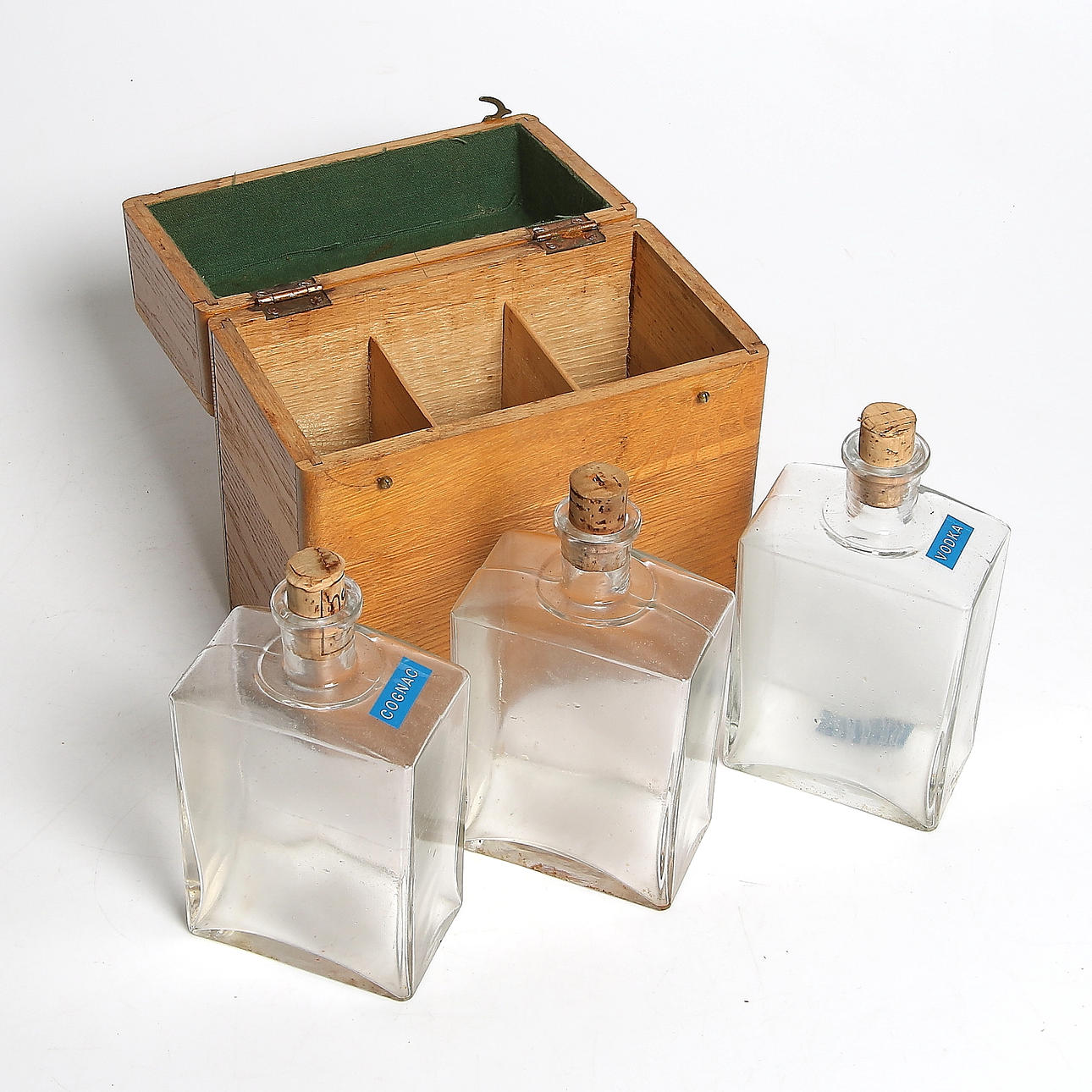 SCHATULL FÖR SPRITFLASKOR, 1900-talets första hälft.